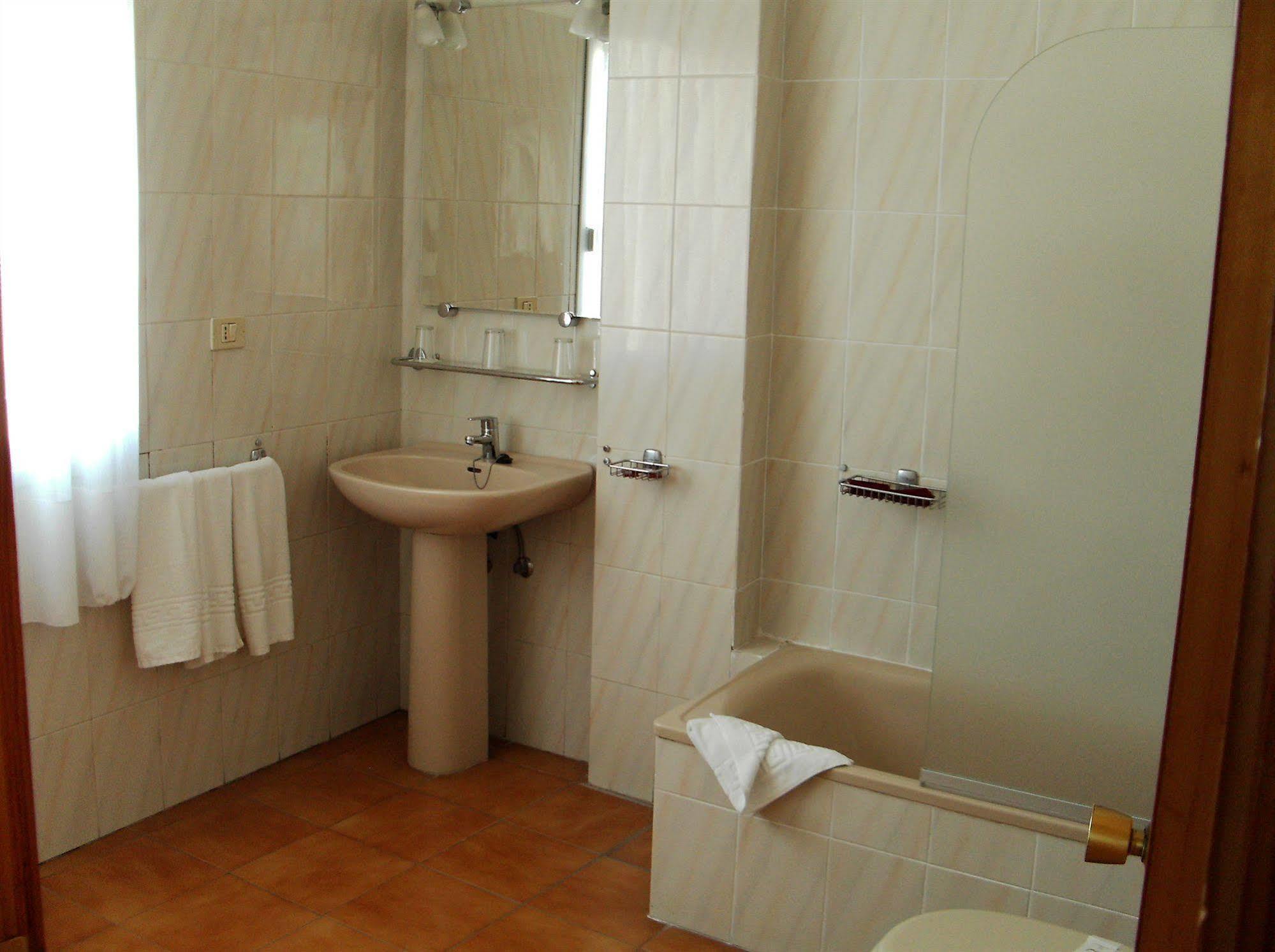 סן איסידרו Hotel Ucanca מראה חיצוני תמונה